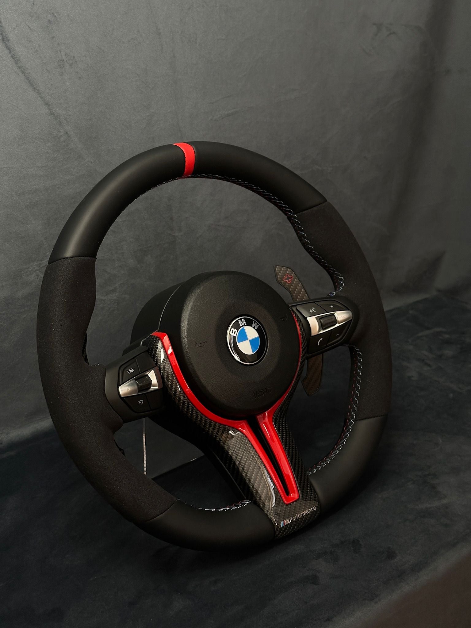 Volan BMW M Performance Carbon/Alcantara
