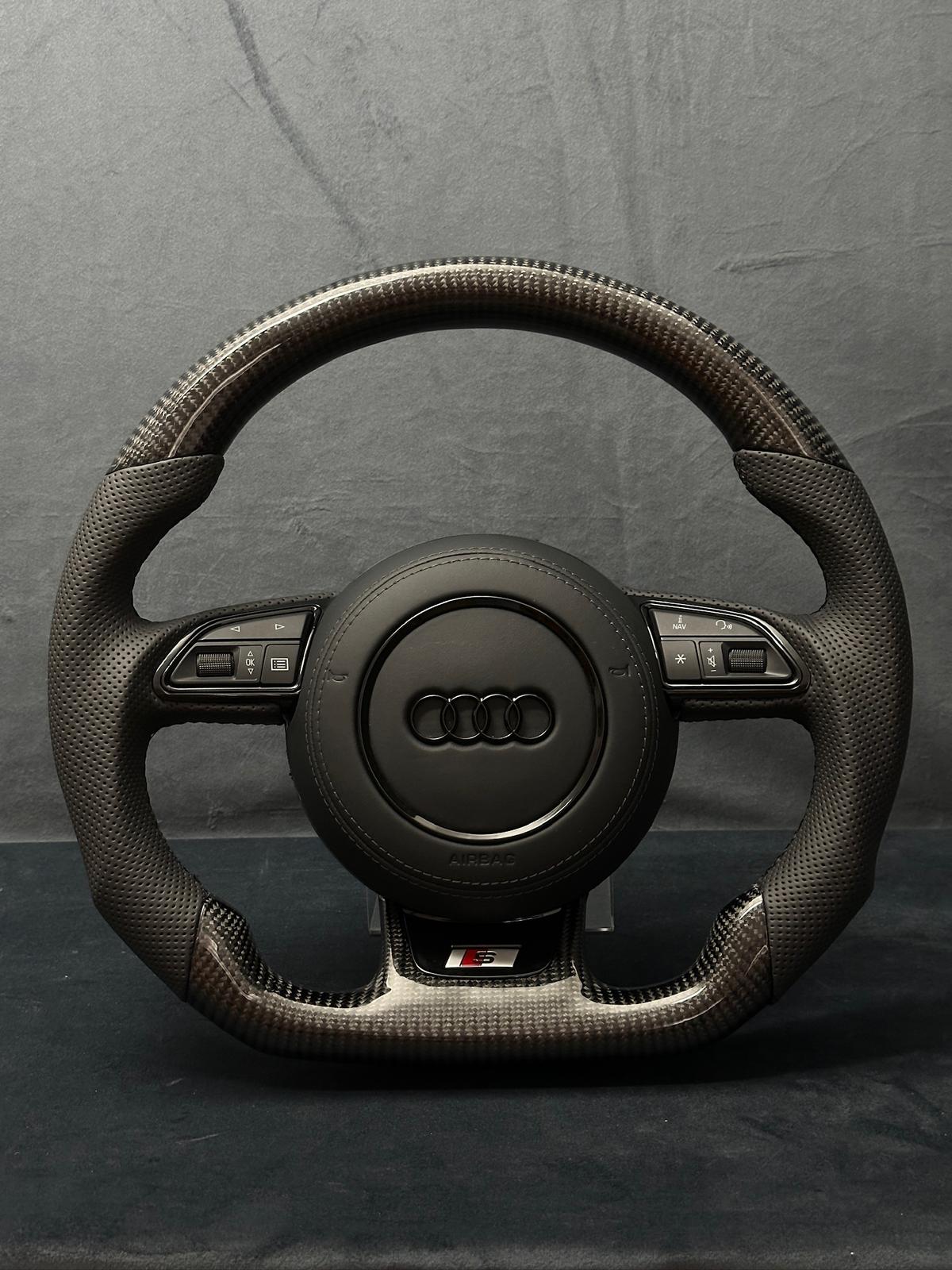 Volan Carbon Audi